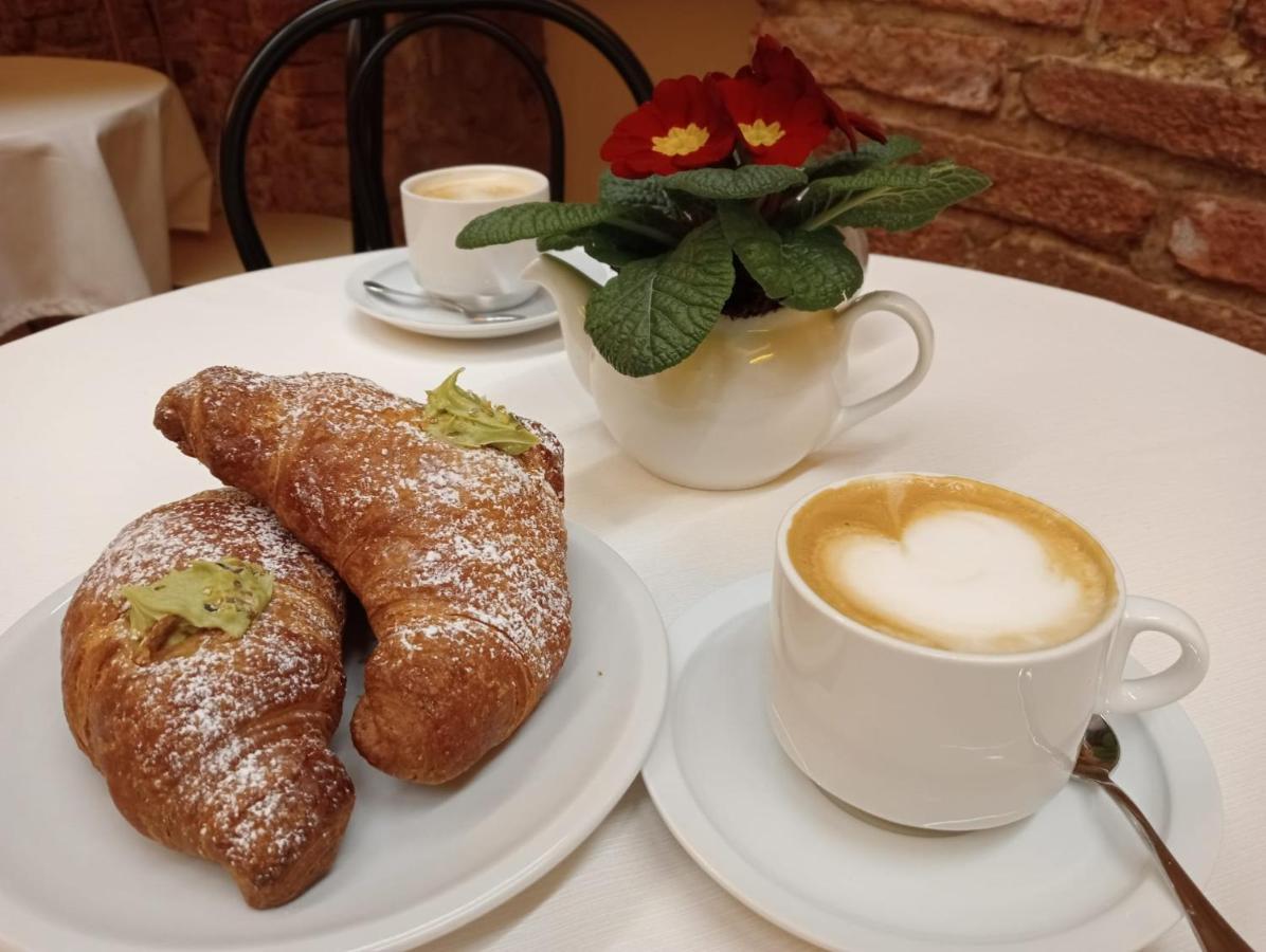 Montepulciano StazioneMeuble Evoe住宿加早餐旅馆 外观 照片